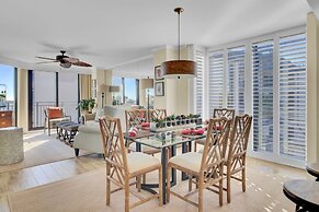 Oceanfront w Pool Beach Access Balcony View 312 B Shipwatch by Avantst