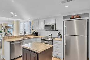 Oceanfront w Pool Beach Access Balcony View 312 B Shipwatch by Avantst