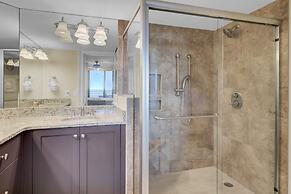 Oceanfront w Pool Beach Access Balcony View 312 B Shipwatch by Avantst