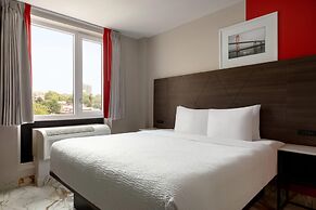 Ramada By Wyndham Brooklyn Empire Blvd