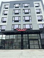 Ramada By Wyndham Brooklyn Empire Blvd