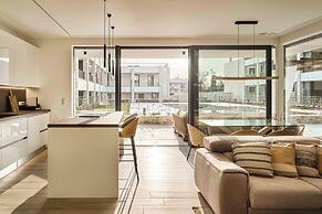 SalvatoreHomes – New Luxurious Apartment in the Centre of Bardolino wi