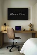 SalvatoreHomes – New Luxurious Apartment in the Centre of Bardolino wi