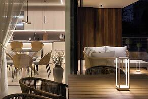 SalvatoreHomes – New Luxurious Apartment in the Centre of Bardolino wi