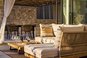 SalvatoreHomes – New Luxurious Apartment in the Centre of Bardolino wi