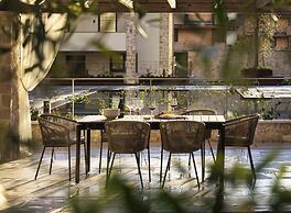 SalvatoreHomes – New Luxurious Apartment in the Centre of Bardolino wi