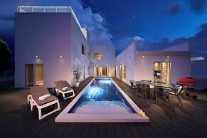 Crystalvilla Shirahama Parkside