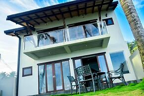 Surfside Serenity Ahangama