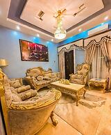 Aso Chateau Apartment and Lounge