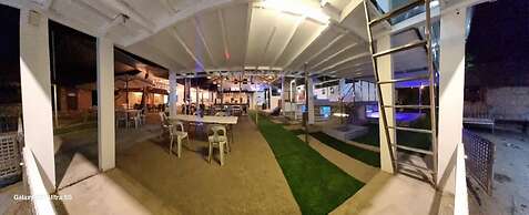 EDVIL BEACH RESORT AND JACUZZI POOL SPA