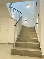 D'Royale Desaru Homestay