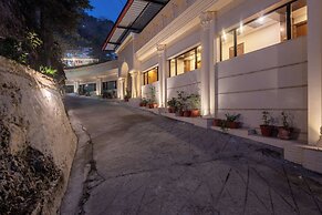 The Solitaire Resort by Lawrence Hotels