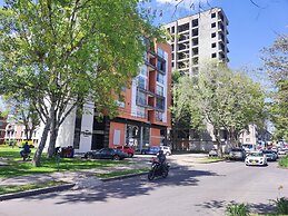 Modern Miravalle Apartment