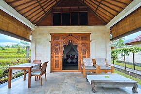 Villa Pastiny Santy Sidemen