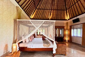 Villa Pastiny Santy Sidemen