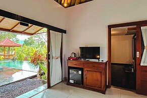 Villa Pastiny Santy Sidemen