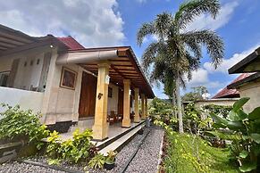 Villa Pastiny Santy Sidemen