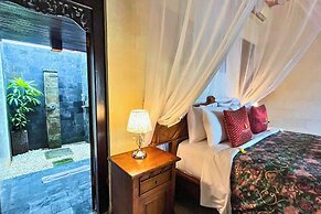 Villa Pastiny Santy Sidemen