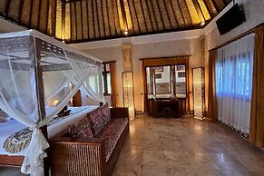 Villa Pastiny Santy Sidemen