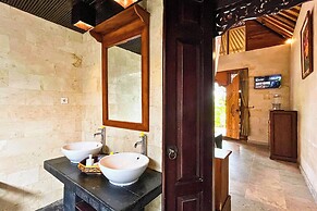 Villa Pastiny Santy Sidemen