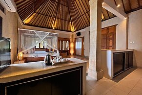 Villa Pastiny Santy Sidemen