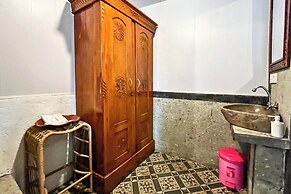 Villa Pastiny Santy Sidemen