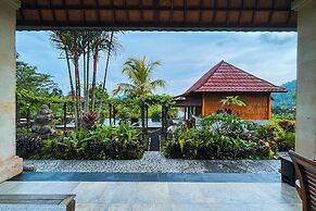 Villa Pastiny Santy Sidemen