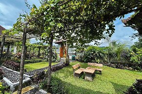 Villa Pastiny Santy Sidemen