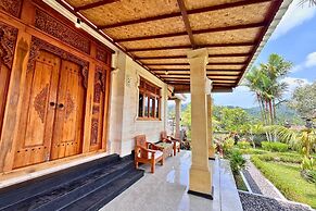 Villa Pastiny Santy Sidemen