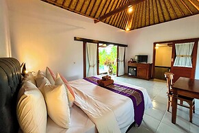 Villa Pastiny Santy Sidemen