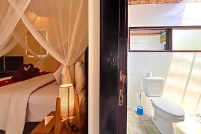 Villa Pastiny Santy Sidemen