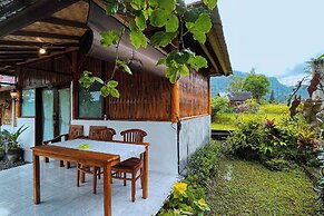 Villa Pastiny Santy Sidemen