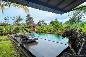 Villa Pastiny Santy Sidemen