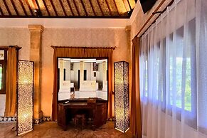 Villa Pastiny Santy Sidemen