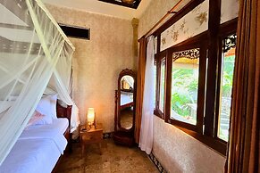 Villa Pastiny Santy Sidemen