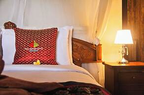 Villa Pastiny Santy Sidemen