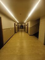 Hotel Satkar Inn