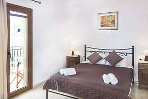 Villa Elena Glysteri