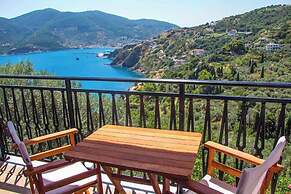 Villa Elena Glysteri