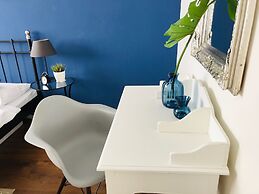 YoHome - Stylish New City Apartment