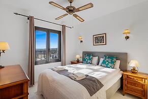 Apartment With Roof Terrace and Pool - Ref 129