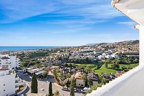 Apartment With Roof Terrace and Pool - Ref 129