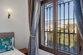 Apartment With Roof Terrace and Pool - Ref 129