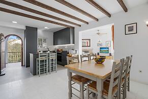 Apartment With Roof Terrace and Pool - Ref 129