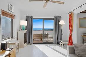 Apartment With Roof Terrace and Pool - Ref 129