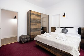 Bucharest Studios Tokyo Apart