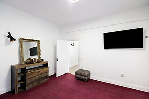 Bucharest Studios Tokyo Apart