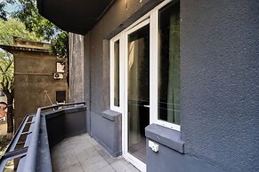 Bucharest Studios Tokyo Apart