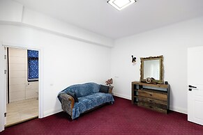 Bucharest Studios Tokyo Apart