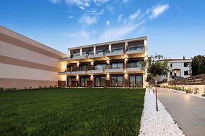 Sithonian Sunset Maisonette - Nikiti Bright Hideaway